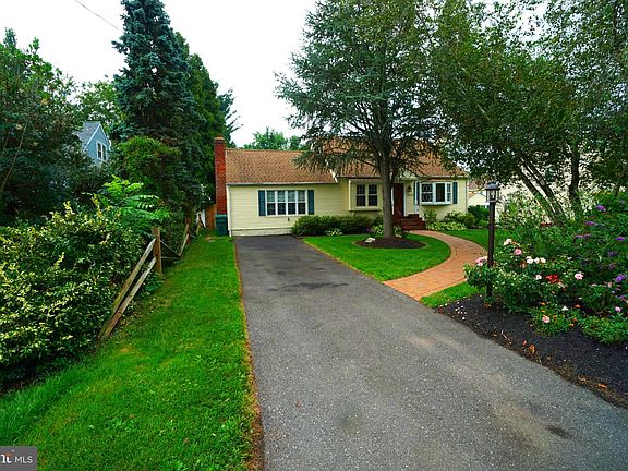 2nd image of 4307 Sunset Ave