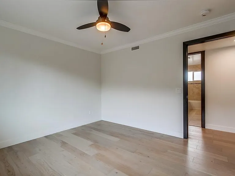 2550 Gregory Dr — Photo 27