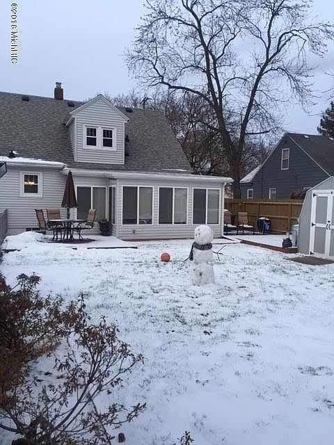 2nd image of 100 Celia St SW