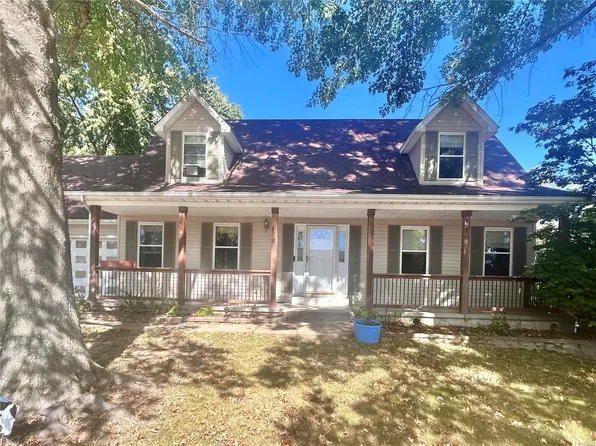 1040 Mitchell Way, Pacific, MO 63069