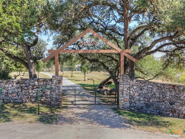 2096 Derby Ct, San Marcos, TX 78666
