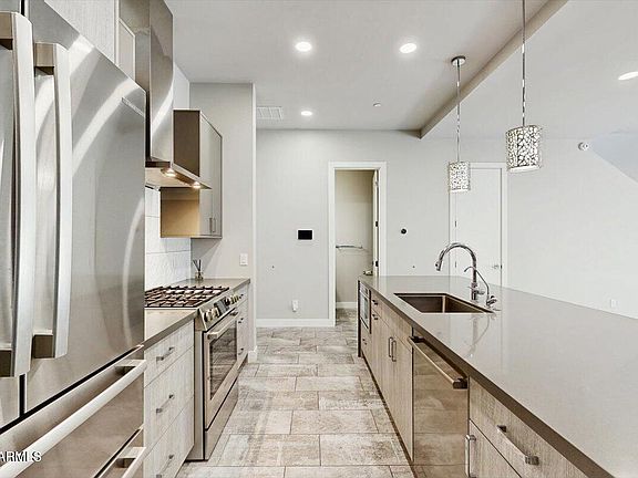 3rd image of 2645 E OSBORN Road #3