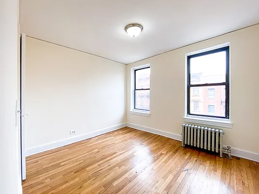 Rented by Compass | media 12