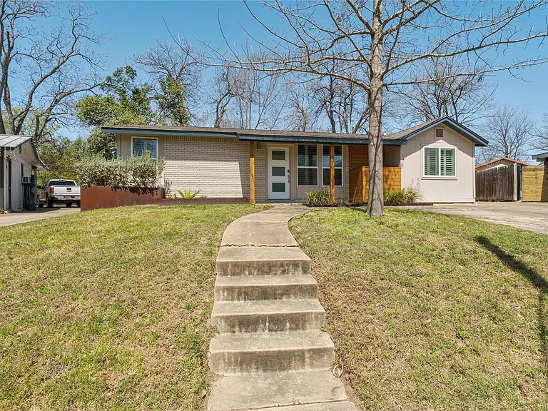 6414 Kenilworth Dr — Photo 2