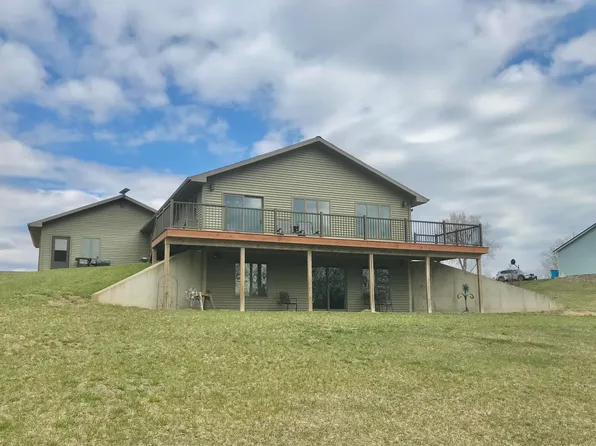 17023 Tomahawk Trl, White Pigeon, MI 49099