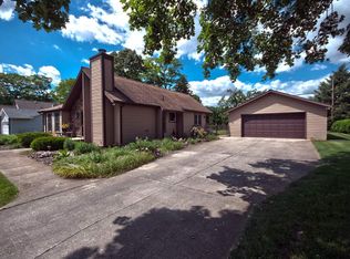 22947 Bainbridge Dr, Elkhart, IN 46514