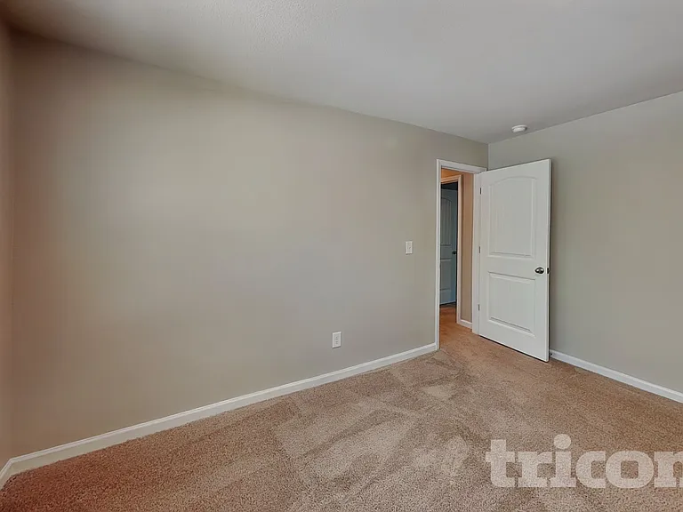 10 Parkers Gate Dr — Photo 13