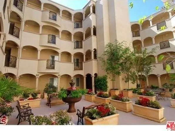 11911 Mayfield Ave #Penthouse 3, Los Angeles, CA 90049