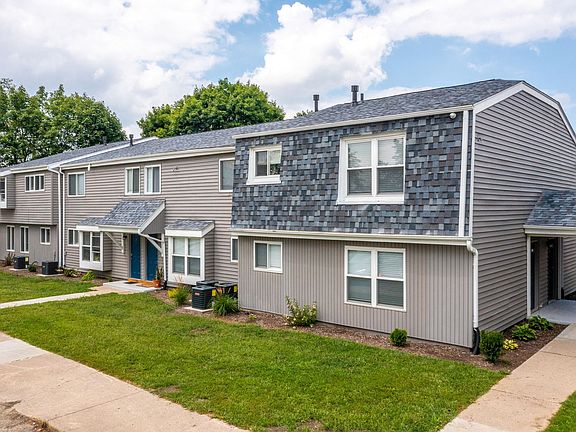 3rd image of 4000 Archer Dr #3B-1Ba-1002Sqft