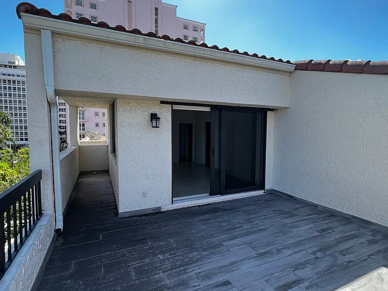 730 Coral Way #302 — Photo 80