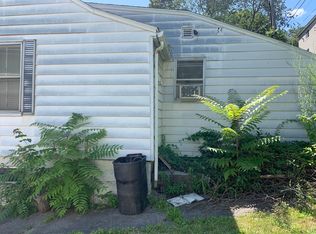 25 Johnson St, Worcester, MA 01604