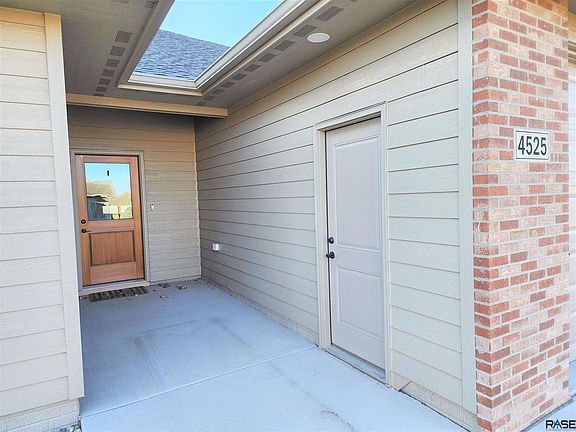 2nd image of 4525 E Pampas Pl