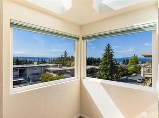 1113 5th Ave S APT 301, Edmonds, WA 98020
