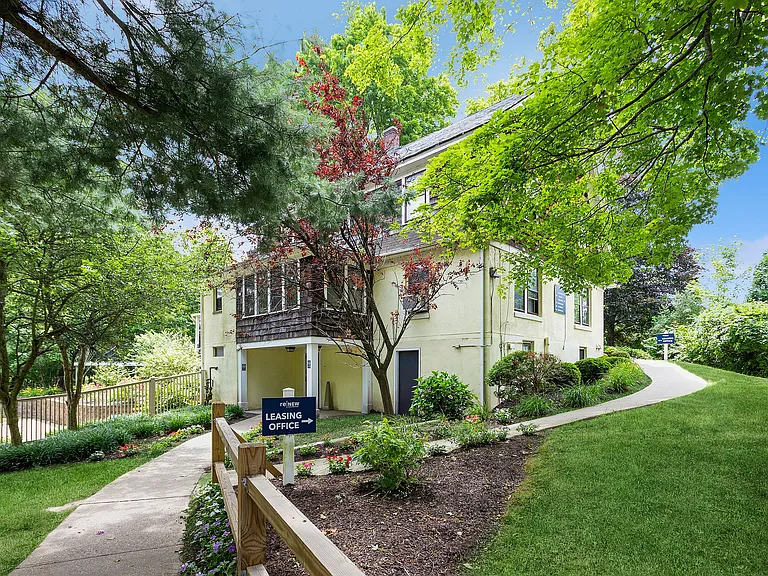ReNew Wallingford — Photo 17