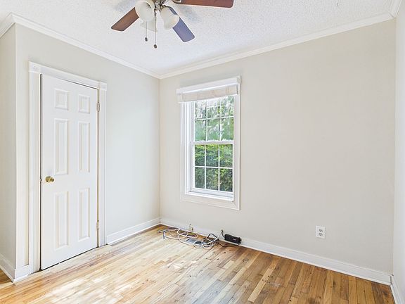2nd image of 1001 Garber St