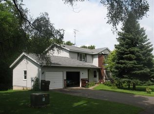 3409 Robin Ave SW, Wyoming, MI 49509