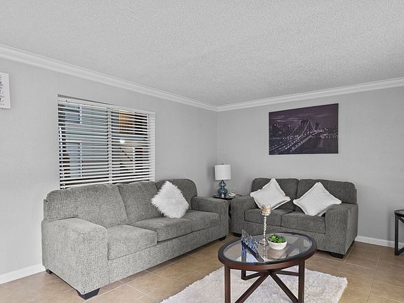 4th image of 3954 Arlington Square Dr APT 258