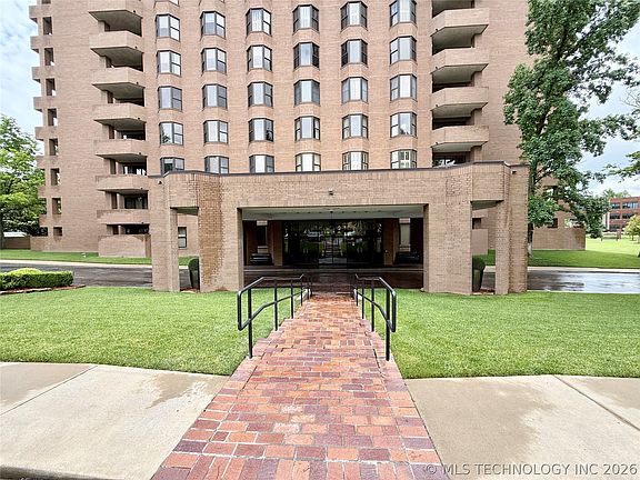 2nd image of 2121 S Yorktown Ave APT 701