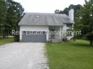 201 Stadiem Dr, New Bern, NC 28560
