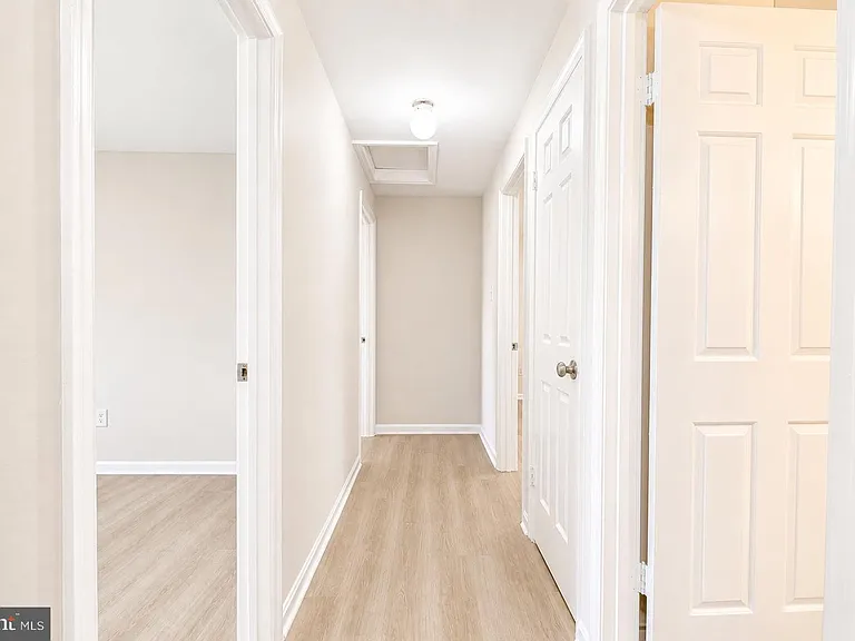 11 Noblewood Ct — Photo 23