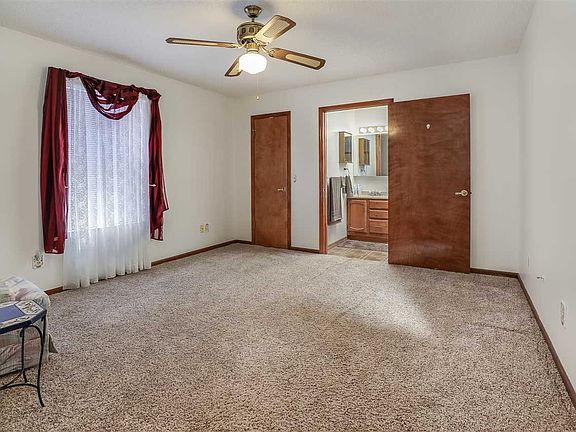 4th image of 774 Viscaya Blvd
