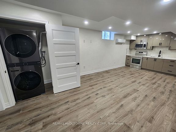5th image of 203 Rockledge Dr