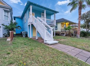 1309 Ursuline St, Galveston, TX 77550