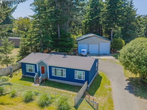 90842 Sand Dollar Ln, Coos Bay, OR 97420