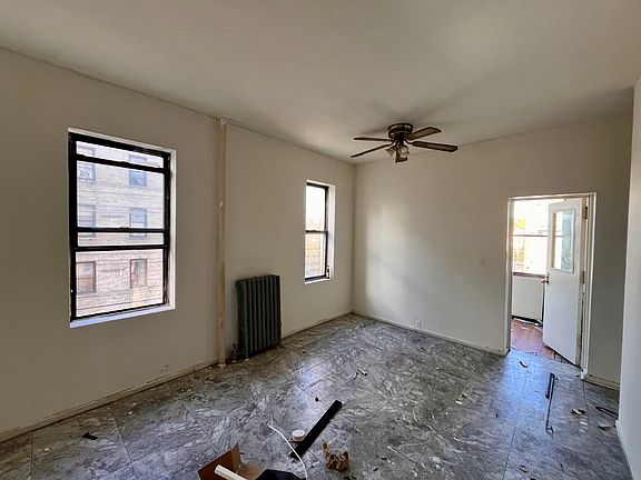 2nd image of 15 Lawrence St #3