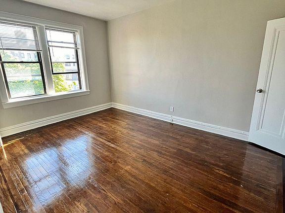 3rd image of 115 Fairview Ave APT 42