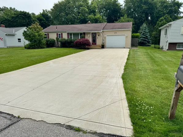 6731 Melridge Dr, Painesville, OH 44077