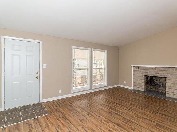 4th image of 4401 Priscilla Ave