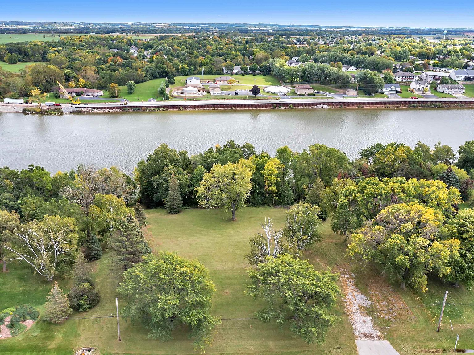 229 Main St, Wrightstown, WI 54180 Zillow