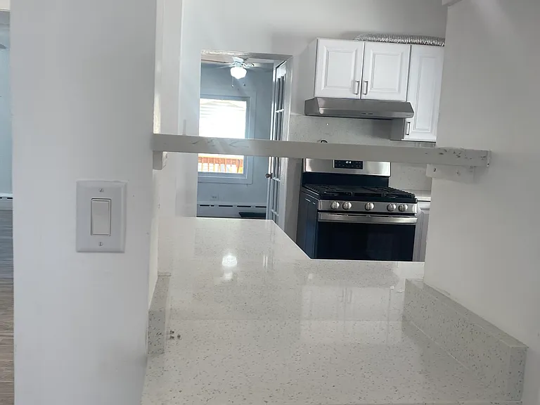 3124 Elder Ln — Photo 4
