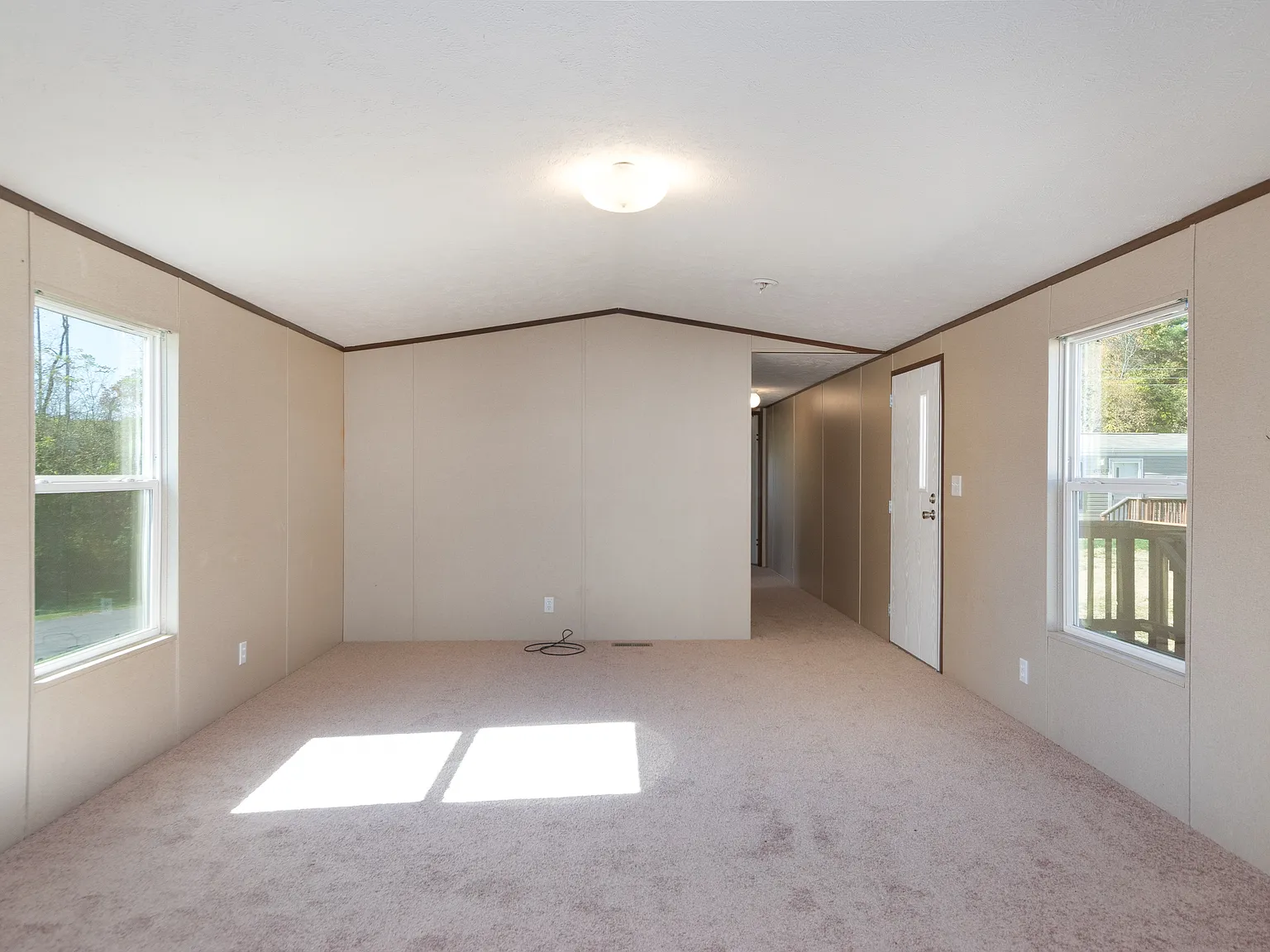 3 bed, 1281 sqft, $950 — Photo 4