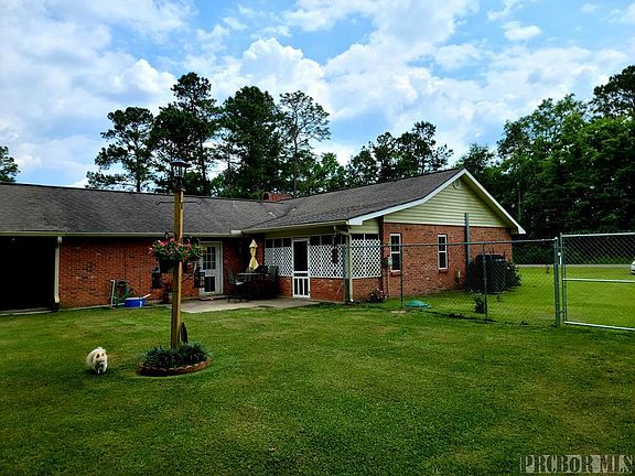 3rd image of 112 Woodlawn Dr