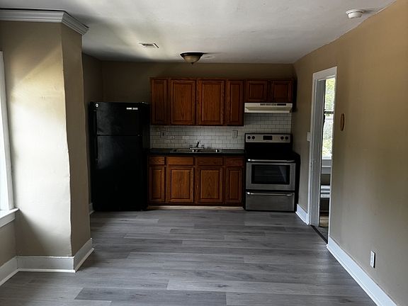 5th image of 716 Pearl St APT 2