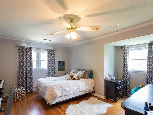 2612 Sherwood Dr SE, Decatur, AL 35601