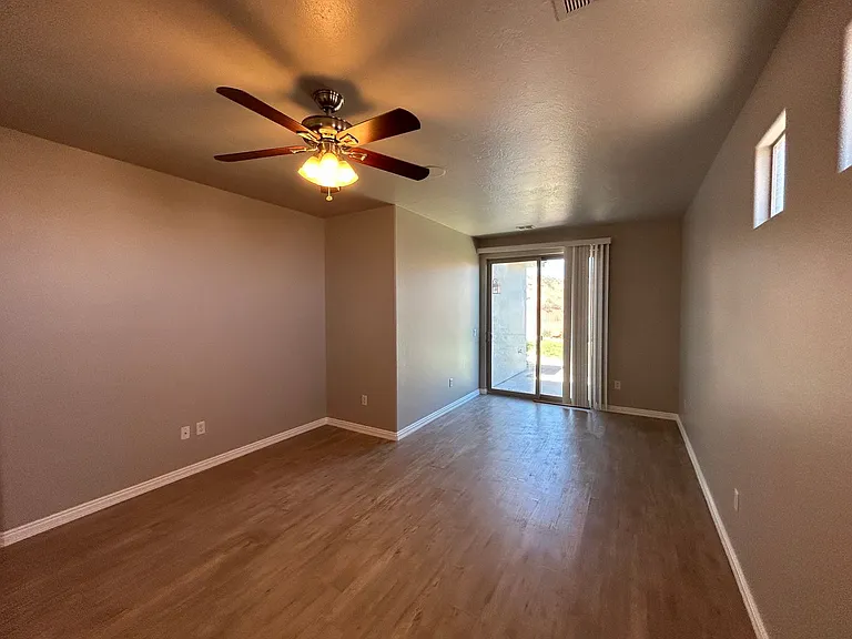 2094 N Red Mountain Rd — Photo 9