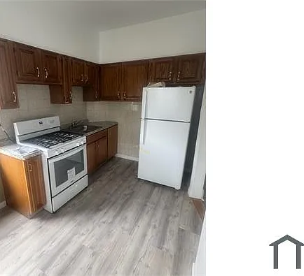 43 Oak St #2 — Photo 7