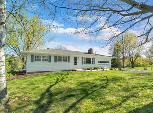 10157 Bunker Hwy, Eaton Rapids, MI 48827