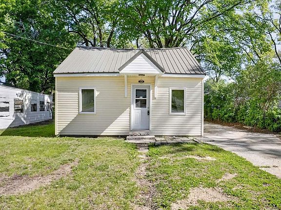 4th image of 235 Feldt Ave