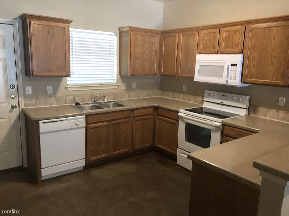 1107 Neff Kitchen