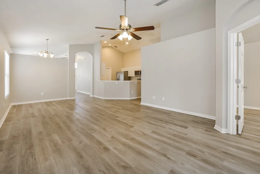 4 bed, 2.0 bath, 1841 sqft, $3,730 — Photo 3