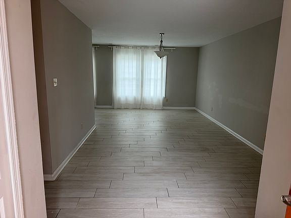5th image of 3717 Windridge Rd