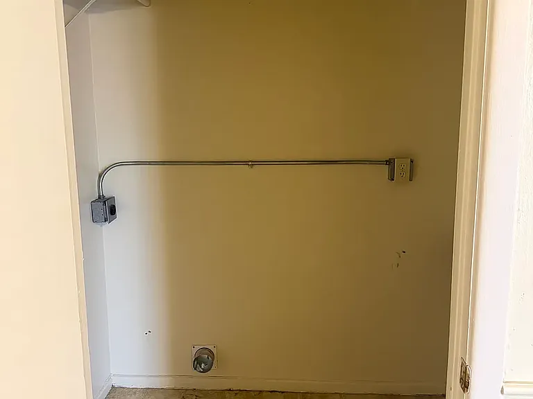 3200 Villa Pl — Photo 6