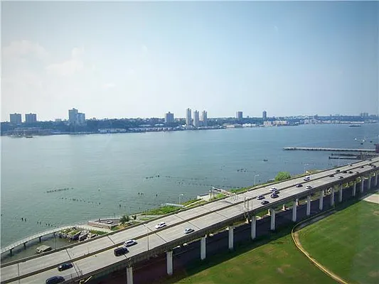 Rented by Maz Group NY | media 19