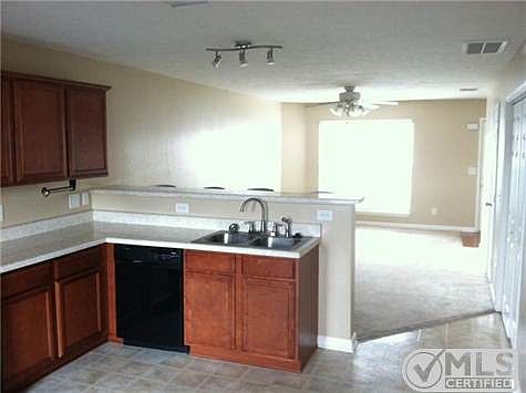 5th image of 333 Stewarts Landing Cir
