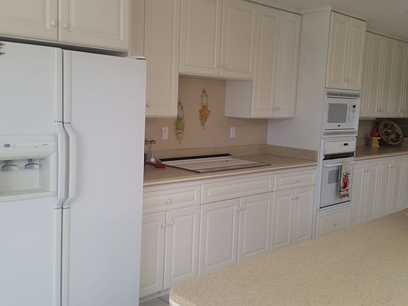 5th image of 10918 Chardonnay Pl