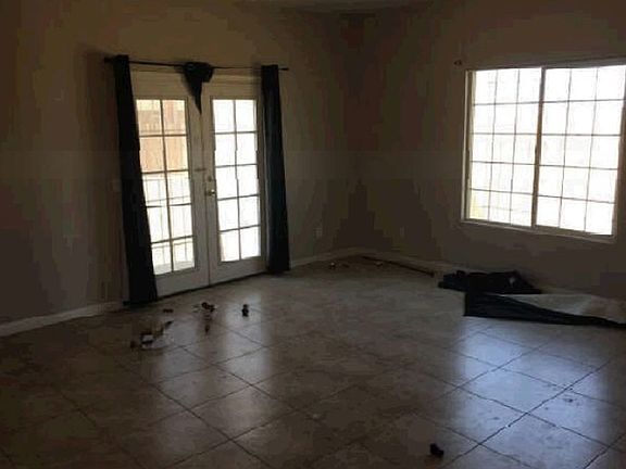 Additional Living Room